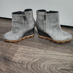 Sorel Gray Suede Women's Boots